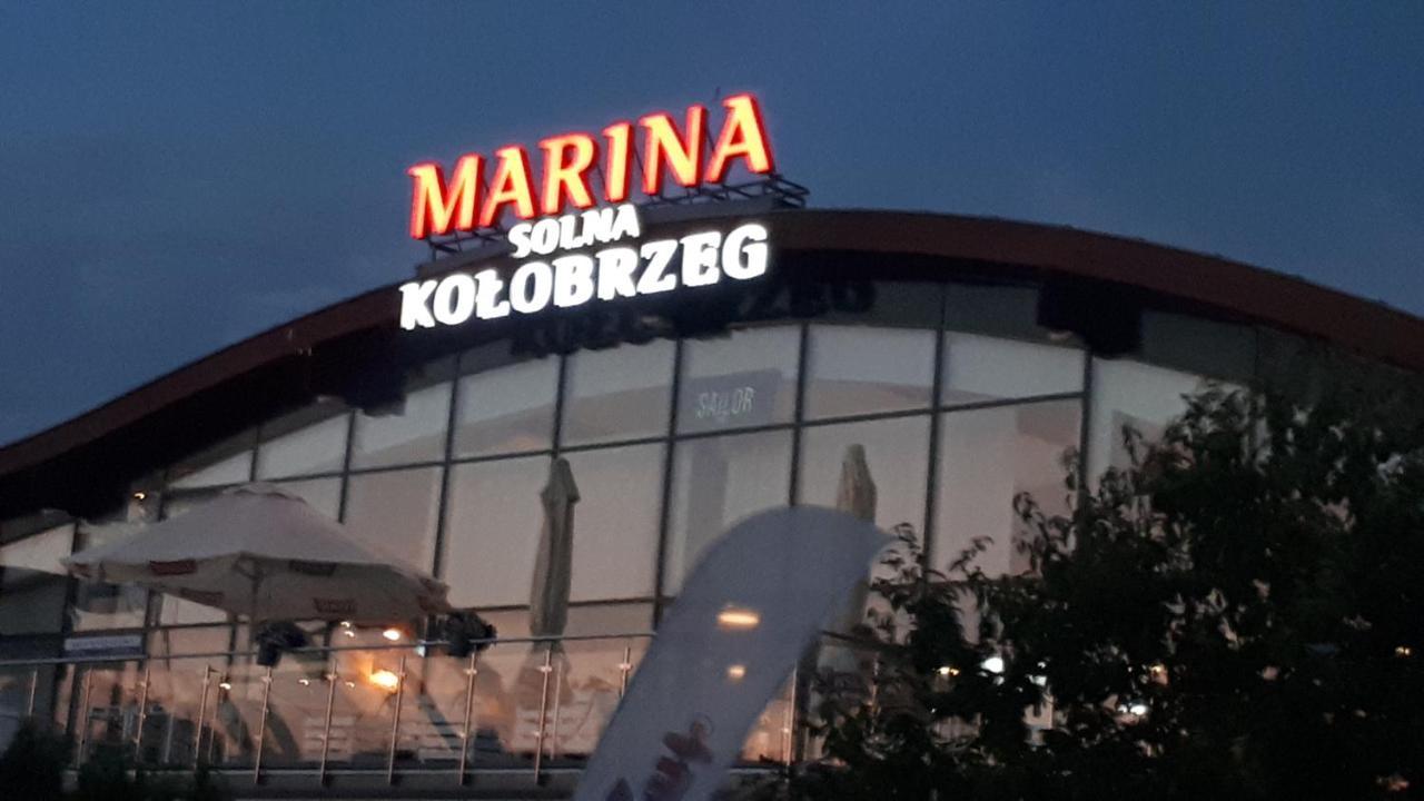Ambrozja Dom Goscinny Колобжег Екстериор снимка